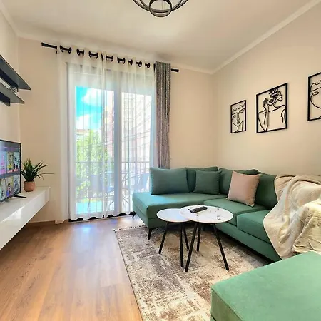 New Bazaar Flat W/ 24h Self Check In Διαμέρισμα Τίρανα