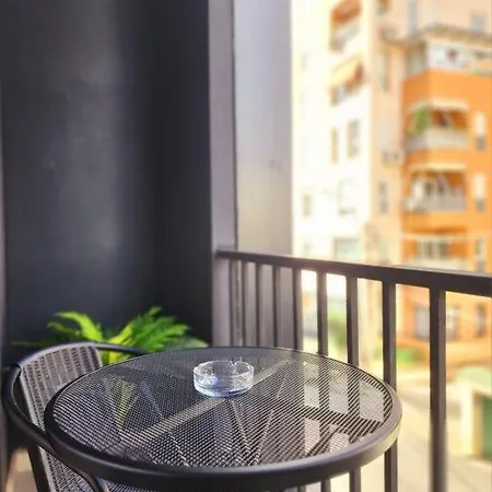 New Bazaar Flat W/ 24h Self Check In Διαμέρισμα Τίρανα