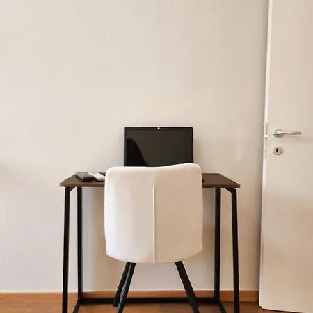 Διαμέρισμα New Bazaar Flat W/ 24h Self Check In Τίρανα